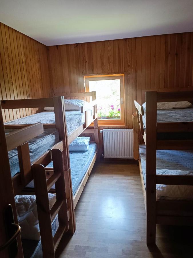 Valvasorjev Dom Pod Stolom Hostel Zirovnica Εξωτερικό φωτογραφία